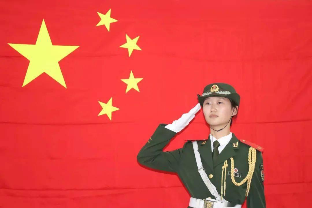 警方守护平安回家路
