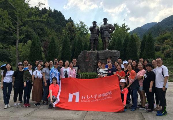 昆医大附二院成功开展云南省首台国产手术机器人辅助肝癌切除术