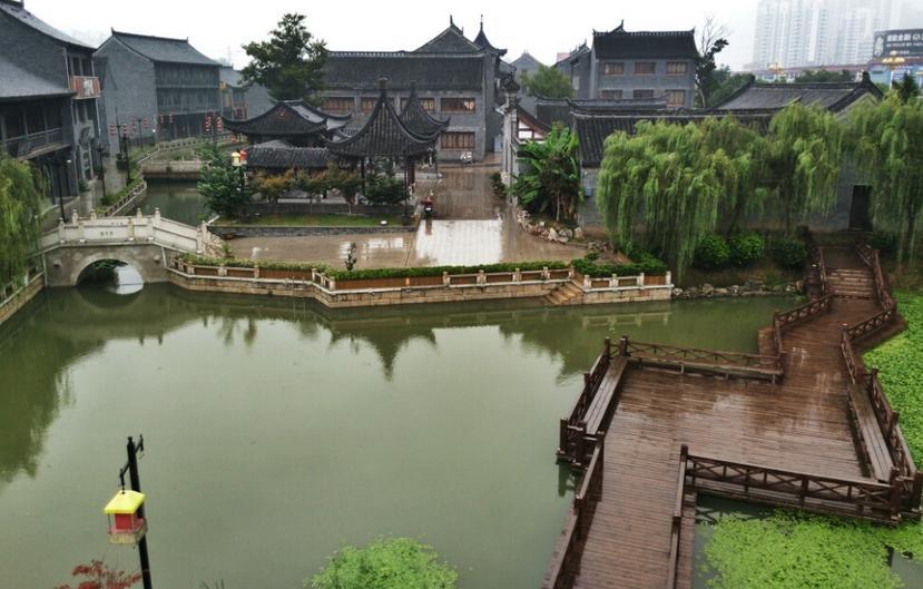 请出示文件