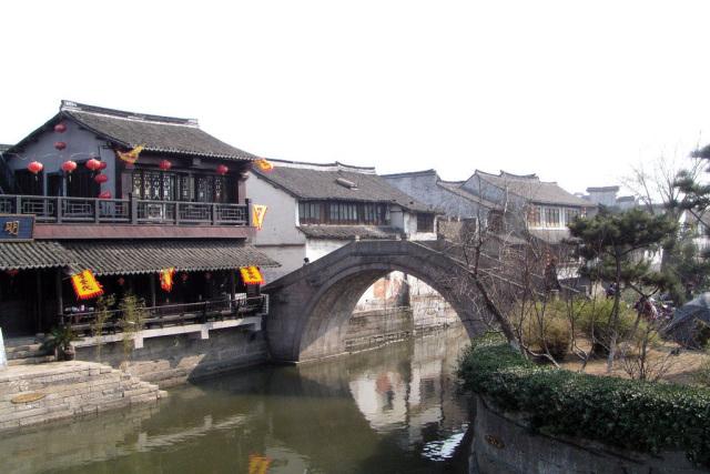 皇冠地下城选关版